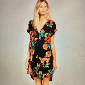 Floral cuffed sleeve high low size S dress